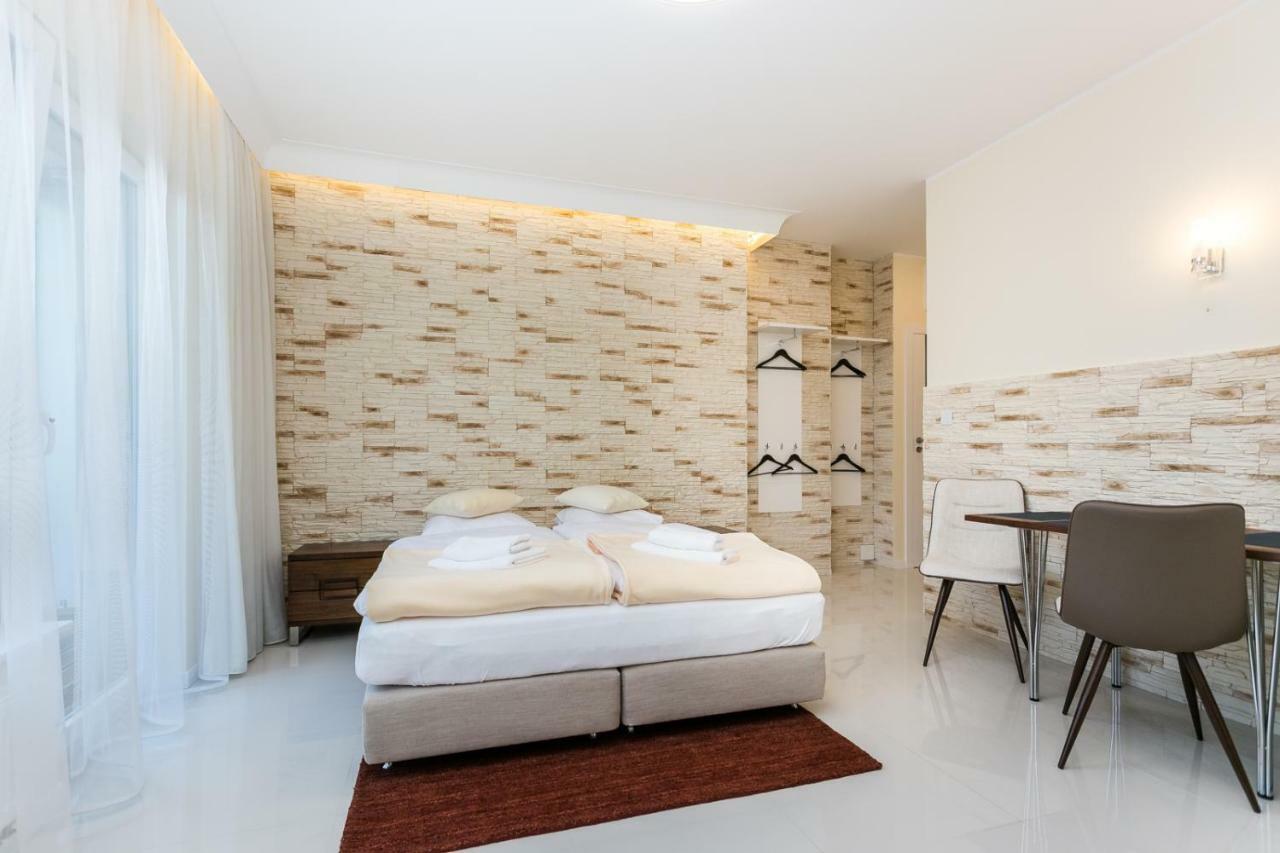 Apartamenty Dom Saski 10 Minut Od Centrum Warszawy Varsó Kültér fotó